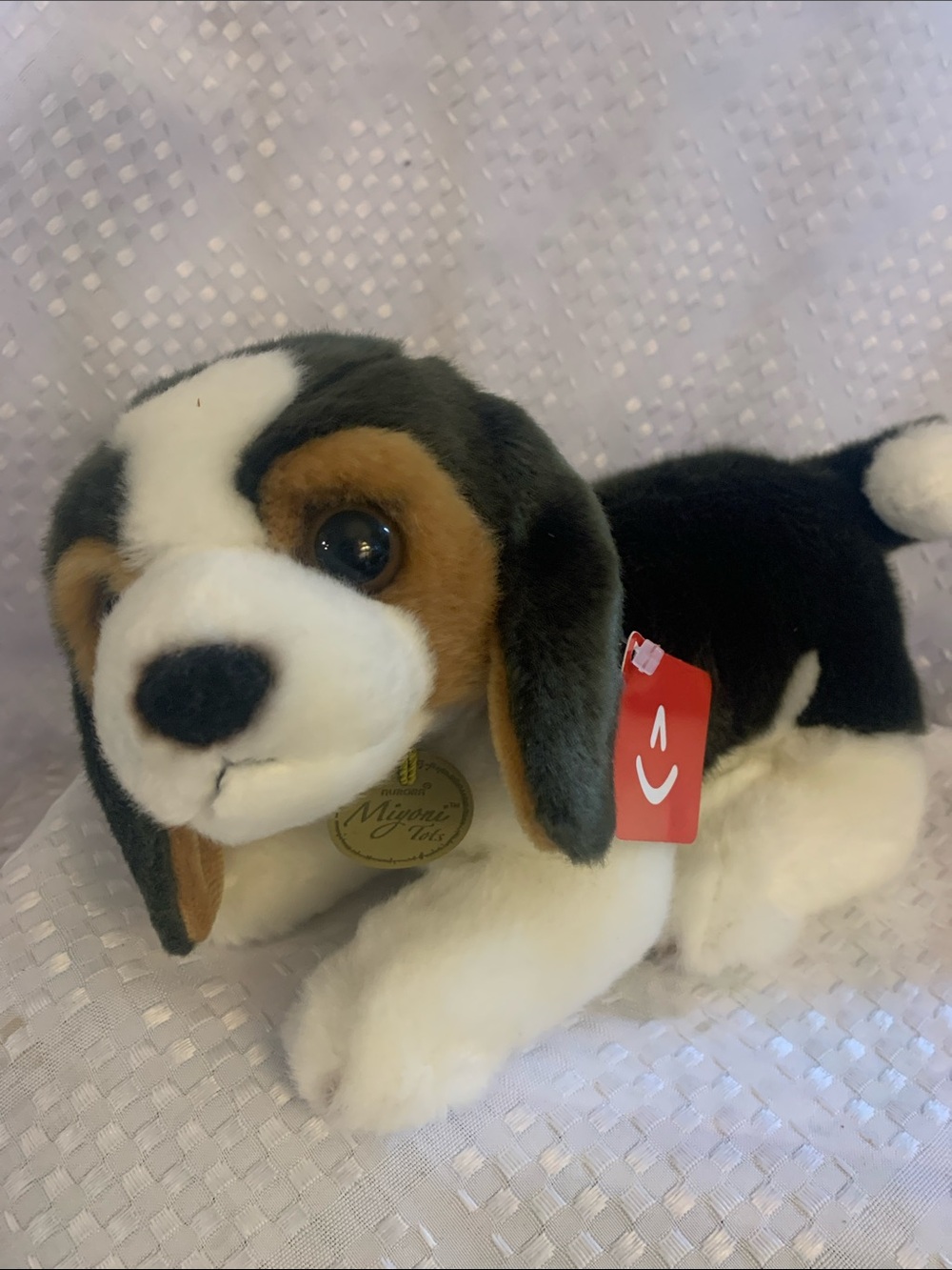 Aurora Miyoni plush beagle, white/brown/and black, 10 inches  from nose to tail.
